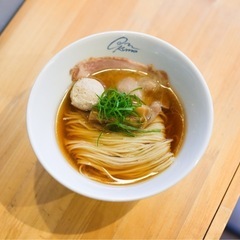 【パート・アルバイト募集！】おしゃれならーめん屋では働きませんか？？時給1,300円〜、週1回〜OK!、賄い・交通費補助あり、髪色自由、ピアスOK、ホール・接客がメインです！！の画像