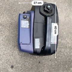 値下げしました。キャンプ災害等　発電機とガソリン携行缶セットの画像