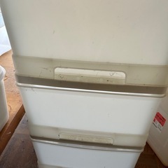 【まとめて回収してくれる方に2000円あげます】家具、家財。写真のもの全て無料で差し上げますの画像