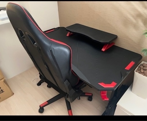 ゲーミングデスク、チェア、本棚セット