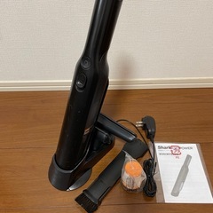 シャーク製ハンディクリーナー