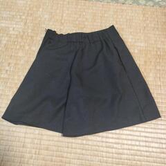 🌈小学生式服女子　スカート方ズボン（キュロット）140サイズ　美品の画像