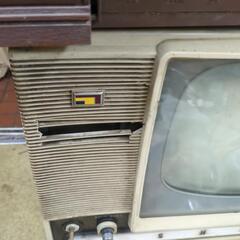 昭和テレビ　2台セット　ジャンク　パナカラー　シャープの画像