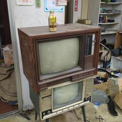 昭和テレビ　2台セット　ジャンク　パナカラー　シャープの画像