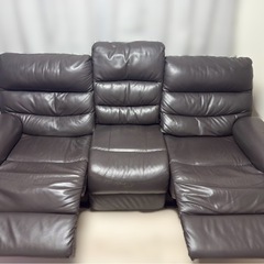 定価15万円】ニトリ電動本革リクライニングテーブル付き3人掛けソファ 