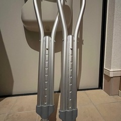 松葉杖　数日使用ですの画像