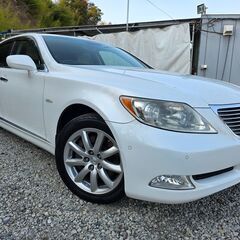 LS460☆バージョンC☆車検令和8年9月☆純正メーカーナビ☆C...