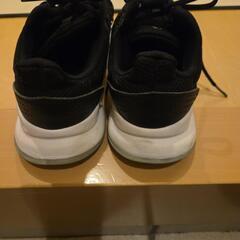 adidasスニーカー24cm の画像