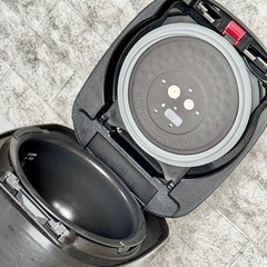 状態良好❗️タイガー 5.5合炊き圧力IH炊飯器 JPI-10J3の画像