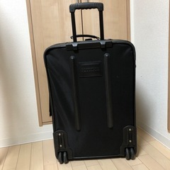 スーツケース　黒の画像