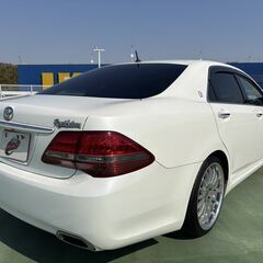 神奈川【自社ローン】保証人無可★全国対応★クラウン【ロイヤルサルーン ナビパッケージ】カールソン19インチAW/Bluetooth/走行中TV可/バックカメラ/パワーシート/クルコン/DVD再生/プッシュスタート/ETCの画像