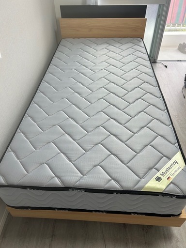 シングルベッド、マットレス付き　【美品】