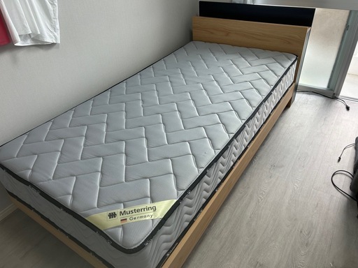 シングルベッド、マットレス付き　【美品】