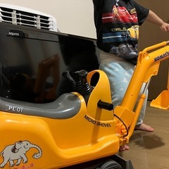 ユンボ ショベルカー