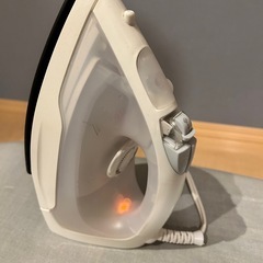 【ニトリ】アイロン&アイロン台セットの画像