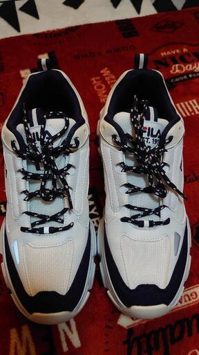 スニーカー FILA