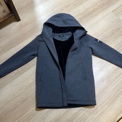 グレーコート
