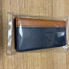 手帳型 iPhoneケース 黒と茶色