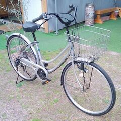 ※　取引終了　 　※  　　　　　　　　　　　　　　　　　26インチ　自転車　シルバー　ママチャリ　ライト付き　鍵付き　カゴ付き　両立スタンド　中古品の画像