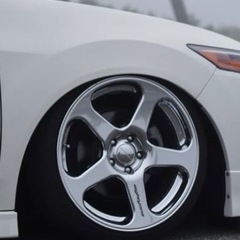 下記のホイールを探してます
