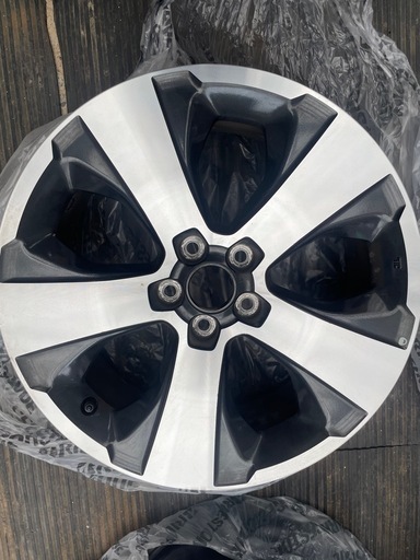 売切り品 スバル XV 純正アルミホイール 7.0-17+48 5H100 ホイールのみ4本セット 現状品　傷あり
