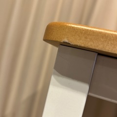 スチールテーブルの画像