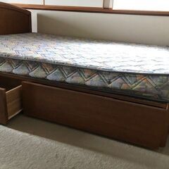 セミダブルベット（引出し付）の画像