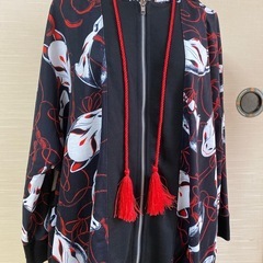 ドラッグハニー 狐面総柄パーカー
の画像