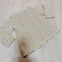 【美品】赤ちゃん本舗 アカチャンホンポ 花柄 長袖 シャツ 80cm トップスの画像