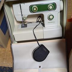 明日虹までの方に限りお安く！  ミシン  つかいやすいの画像