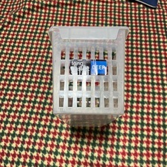 プラスチック収納ケース３個の画像