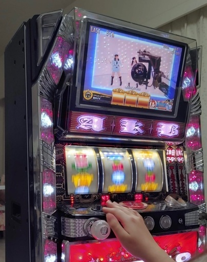 パチスロAKB