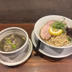 つ け 麺  仲間