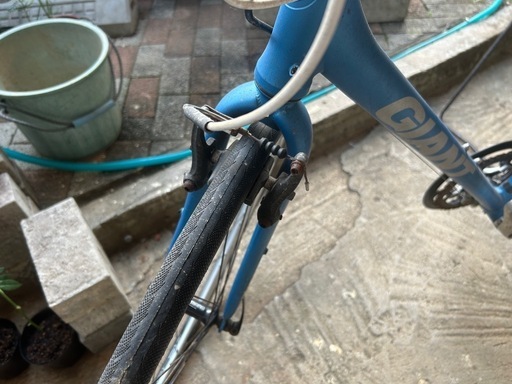 クロスバイク　自転車　GIANT タイヤ新品
