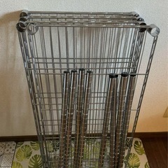 大型スチールラックの画像