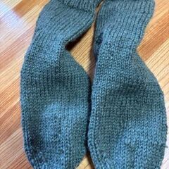 毛糸の靴下　25センチ位まで？　手編みハンドメイド　深緑 wool yarn　socks　hand knittingの画像