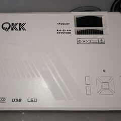 QKK 小型プロジェクター の画像