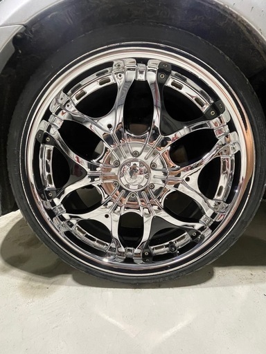 akuza 20インチ　４穴マルチ　メッキホイール　225/30R20