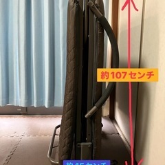 折りたたみベッドの画像