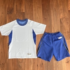 息子が着用した小学校体操服
