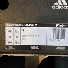 【新品】adidas　キッズスニーカー　18cmの画像