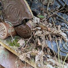 古い瓦　傷割れ等あり現状　取り放題500円の画像