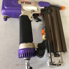 北海道旭川市直接取引歓迎 HITACHI 日立工機 55mm 仕上釘打機 NT55M ケース付き フィニッシュネイラ ハイコーキ ネイル付 動作品 北海道旭川市直接取引歓迎 HITACHI 日立工機 55mm 仕上釘打機 NT55M