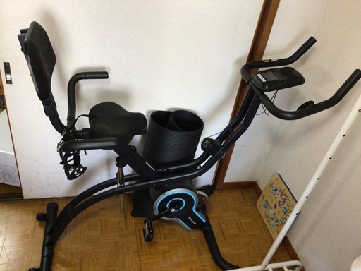 購入時5万円のエアロバイク　今ならトレーニングマット付き