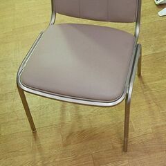 大量入荷!! スタッキングチェア 幅46×奥48×高89cm 薄い小豆色系 椅子 いす イス ダイニングチェア 店舗 お店  まとめて購入大歓迎！  札幌市 清田区 平岡の画像