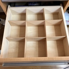 CD、DVDラック（約800枚収納可能）の画像