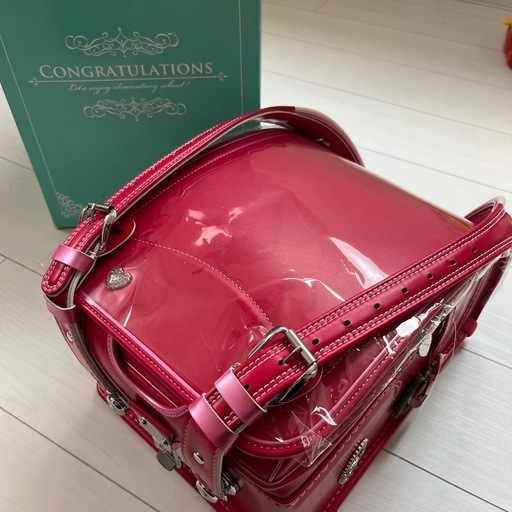 赤ランドセル　新品\n