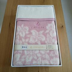 敷毛布　桂由美