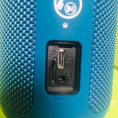 Ortizan Bluetooth スピーカー 防水IPX7 ワイヤレススピーカー LEDライト付き 30時間連続再生 24W出力 小型 重低音の画像