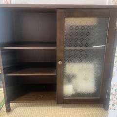 【無償でお譲りします】ガラス扉がかわいい家具/3月26日まで掲載